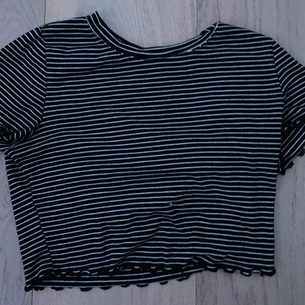 CUTE ABOUND SHIRT - Picture 4 of 5
